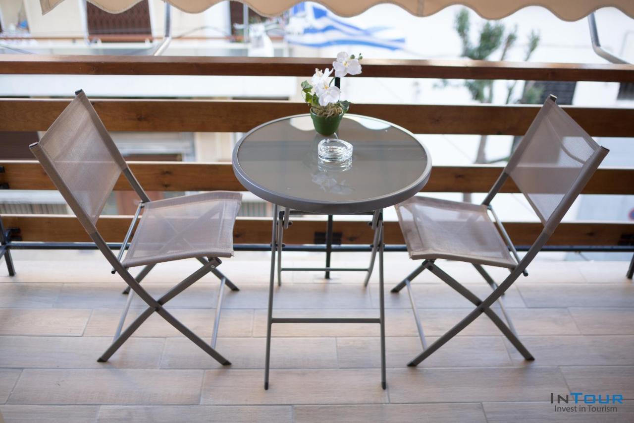 Chic And Minimal Apartment Close To Thissio Metro Athens Exterior photo