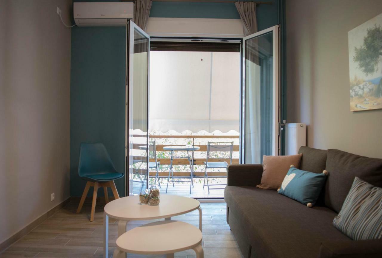 Chic And Minimal Apartment Close To Thissio Metro Athens Exterior photo
