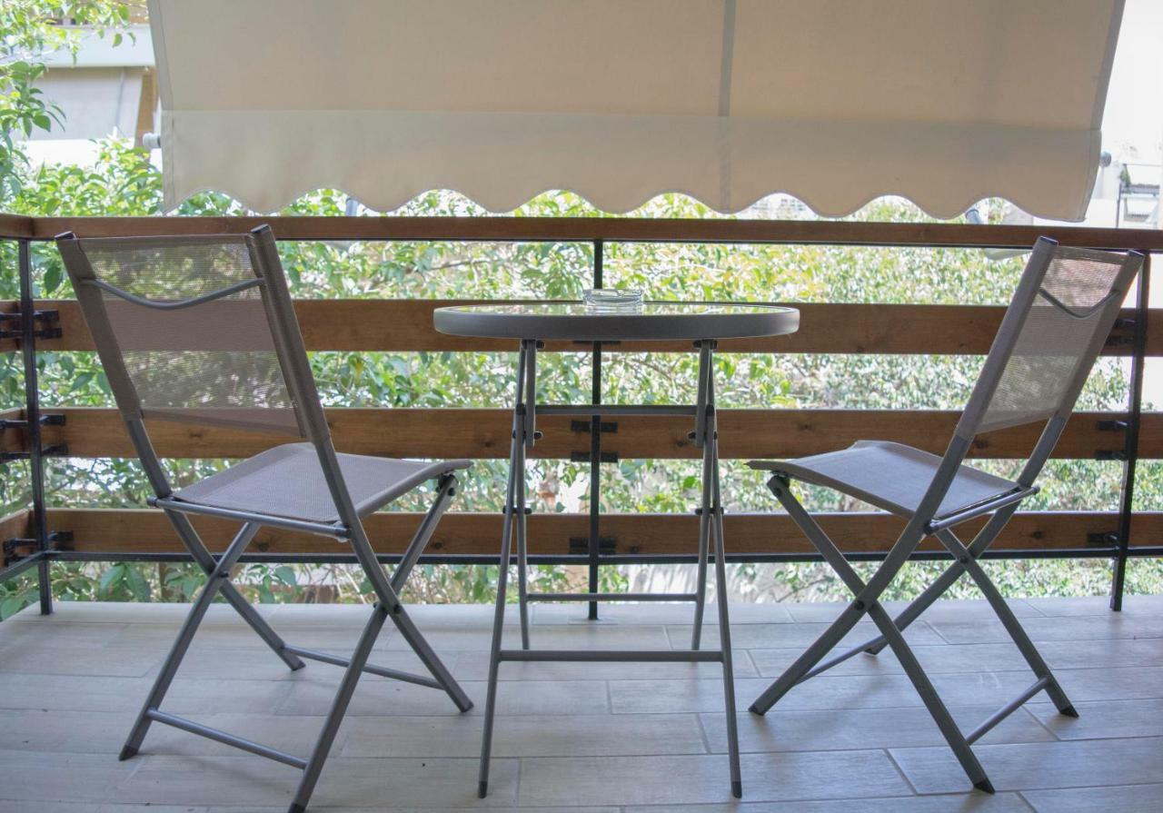 Chic And Minimal Apartment Close To Thissio Metro Athens Exterior photo